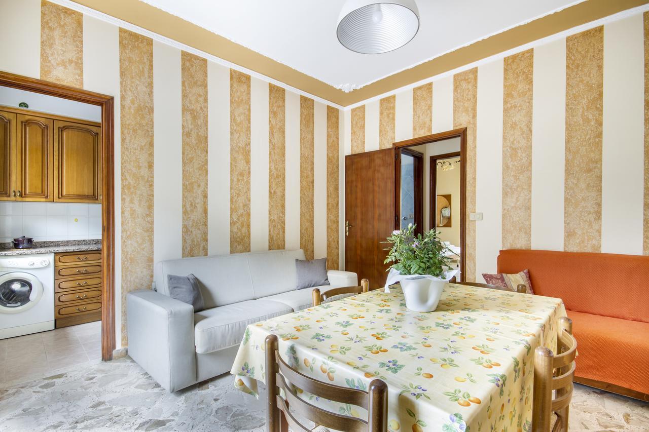 Casa Vacanza Paradise Vicino Cefalu Con Servizio Di Piscina A 3 Chilometri Apartment Campofelice Di Roccella Ngoại thất bức ảnh