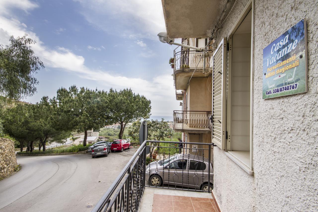 Casa Vacanza Paradise Vicino Cefalu Con Servizio Di Piscina A 3 Chilometri Apartment Campofelice Di Roccella Ngoại thất bức ảnh
